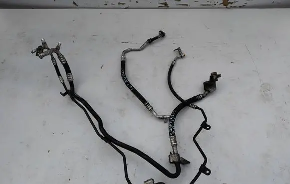 Air conditioning (A/C) pipe/hose