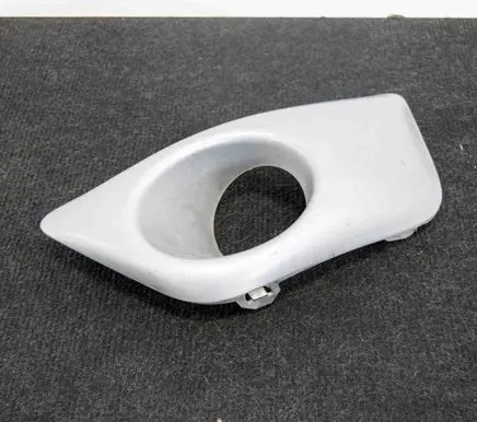 Dacia Sandero Front grill 261A39007R