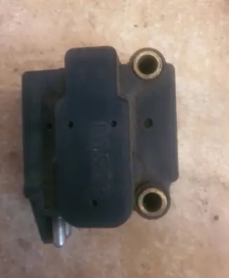 Mercedes-Benz E W124 Fuel pressure regulator 2437020007 551