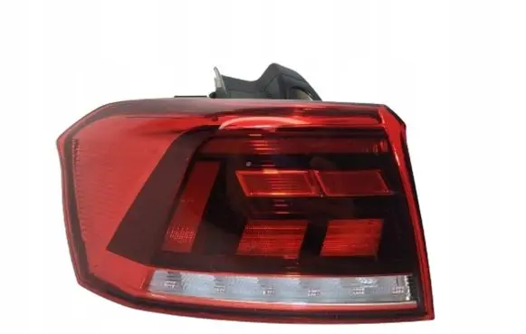 Volkswagen PASSAT B8 Rear/tail lights 3G9945095G