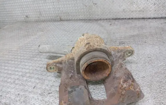 Citroen C4 I Front brake caliper