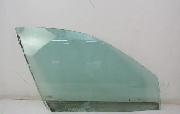 Renault Megane I Front door window glass four-door 