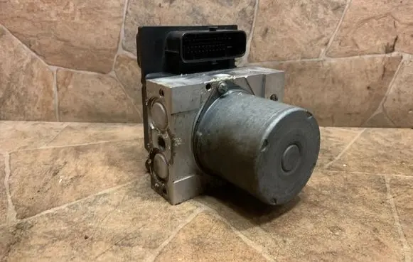 Mercedes-Benz E W212 ABS Pump A2124312912