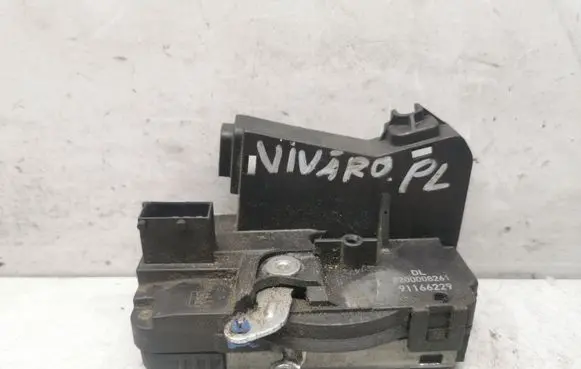 Opel Vivaro Front door lock 8200008261