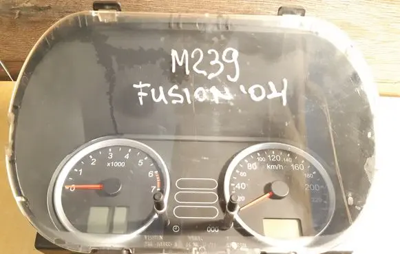 Ford Fusion Speedometer (instrument cluster) EEA10MHT624 2S6F10A855A 44ZNMZU2142