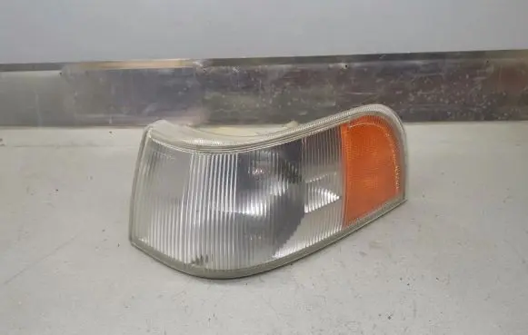 Front indicator light