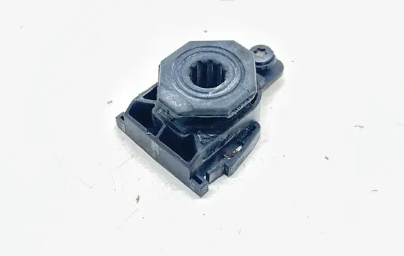 Ford Focus Radiator mount bracket 