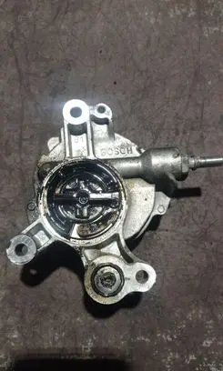 Volvo C30 Vacuum pump D1651C2