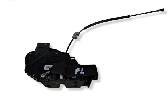 Volvo S40 Front door lock 30753658 4076A