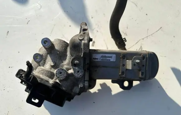 Ford Mondeo MK IV EGR valve cooler V29004027 MM111BL