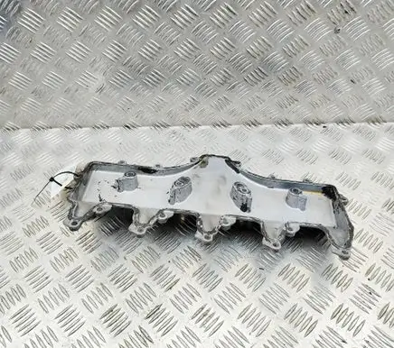 Volvo V70 Rocker cam cover 08692397