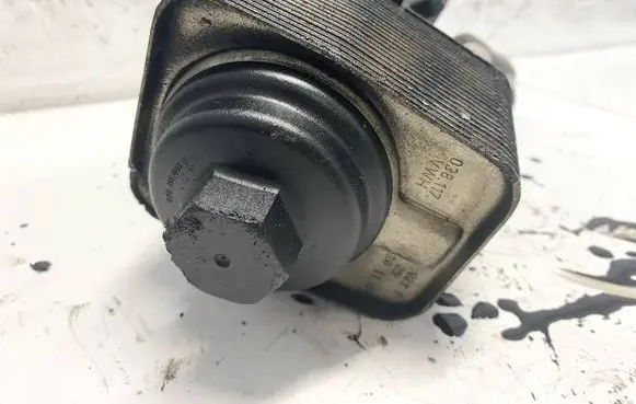 Engine oil radiator