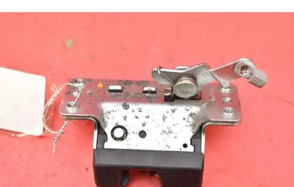 Opel Meriva A Tailgate/trunk/boot lock/catch/latch 90563999