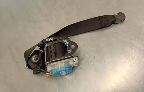Mercedes-Benz B W246 W242 Rear seatbelt 3063559 071CG6J1SA M7B65824NI