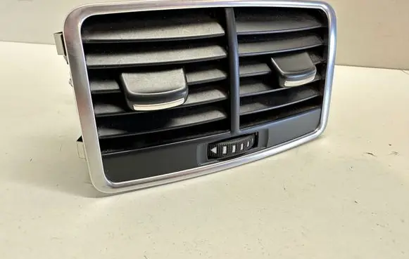 Audi A6 S6 C6 4F Rear air vent grill 4F0819203C