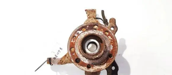 Opel Astra H Front wheel hub