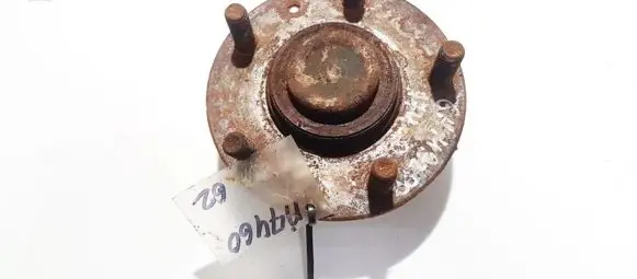 Mazda 626 Rear wheel hub