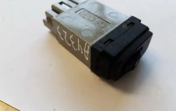 Mitsubishi Grandis Headlight level height control switch 5g06