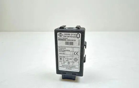 Nissan X-Trail T30 Door central lock control unit/module 285963Y50 5WK48821 5WK46472B