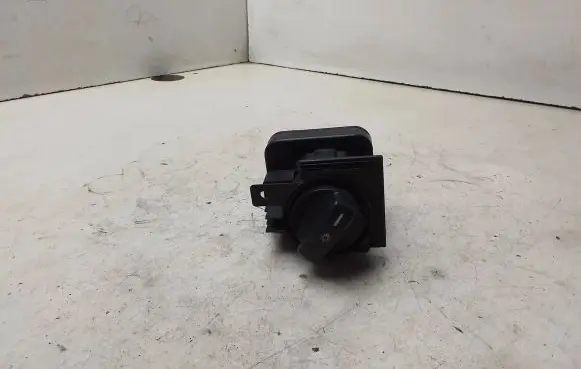 Mercedes-Benz B W245 Light switch 1695451004