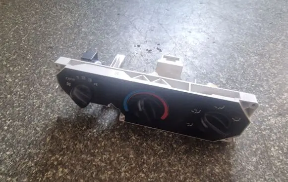 Honda HR-V Climate control unit