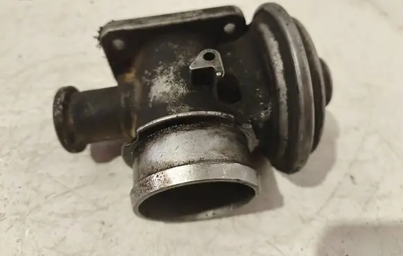 BMW X5 E53 EGR valve 2626400