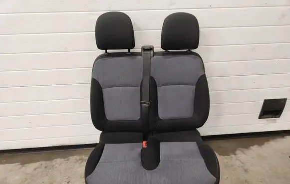 Opel Vivaro Front double seat 