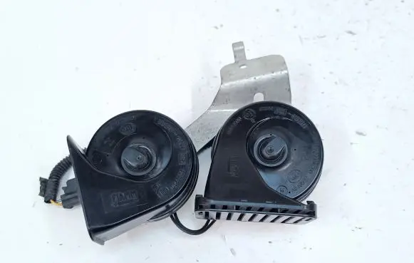 Ford Kuga II Horn signal DV4T13A803AC