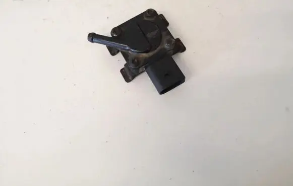 BMW 3 E90 E91 Exhaust gas pressure sensor 1362778921903 13.62-7789219-03