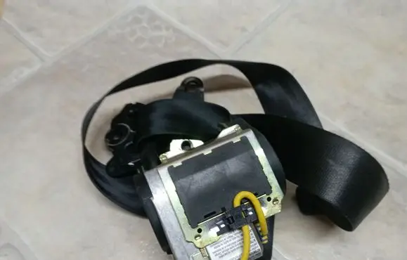 Porsche Cayenne (9PA) Front seatbelt