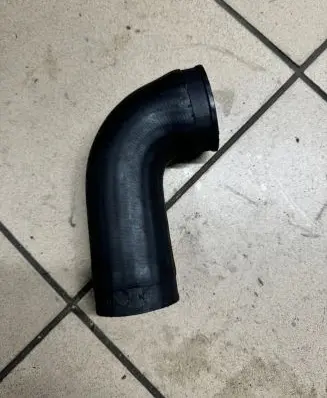 BMW 5 E39 Intercooler hose/pipe 2247967