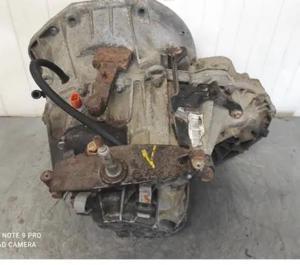 Opel Vivaro Manual 6 speed gearbox PF6010