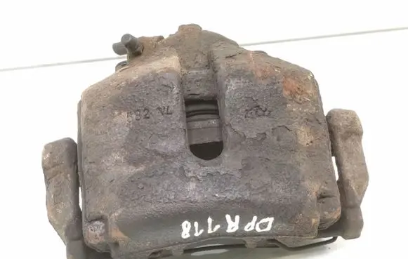 Volkswagen PASSAT B6 Front brake caliper