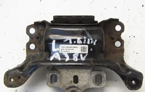 Audi A3 S3 8V Gearbox mounting bracket 5Q0199555AD