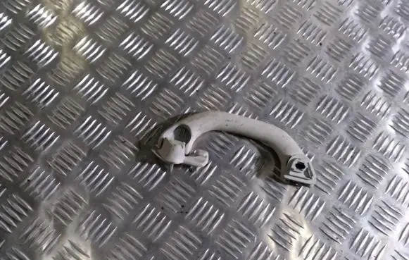 Volkswagen Golf IV Rear interior roof grab handle