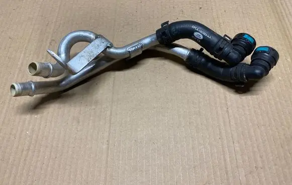 Land Rover Range Rover Sport L494 Engine coolant pipe/hose CPLA18C553AA