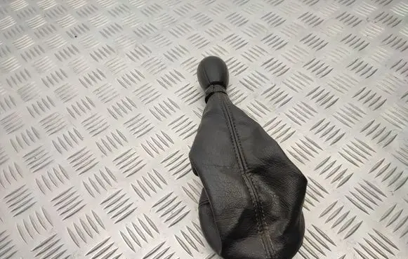 Peugeot Partner Gear lever shifter trim leather/knob 