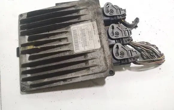 Renault Scenic II - Grand scenic II Engine control unit/module 8200334419