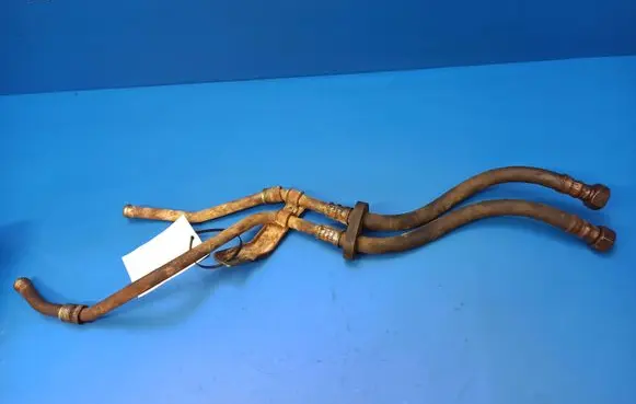Mercedes-Benz S W126 Engine coolant pipe/hose 1101871882 1101871782