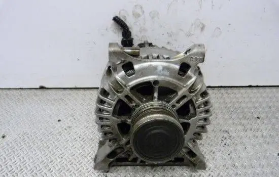 Mercedes-Benz A W169 Generator/alternator A6401540402 2543412A 405038058
