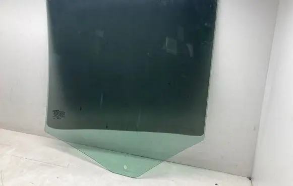 Volvo XC90 Rear door window glass 43R001025 E000184