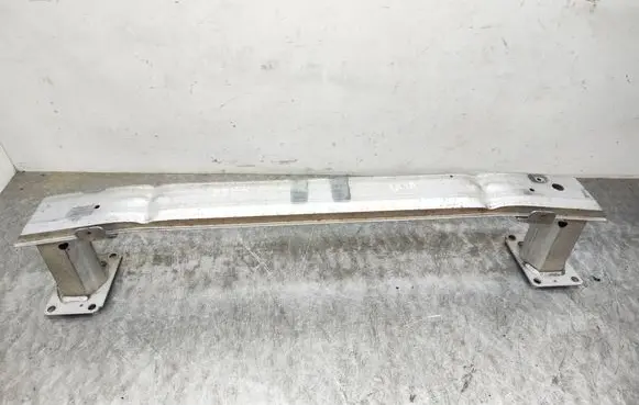 Toyota Proace Front bumper cross member 9809879580 SU001A4364