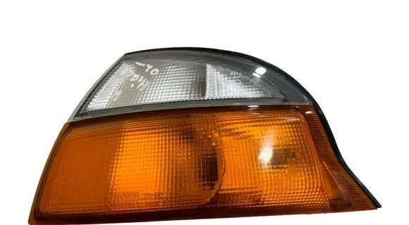 Toyota Hiace (H200) Front indicator light