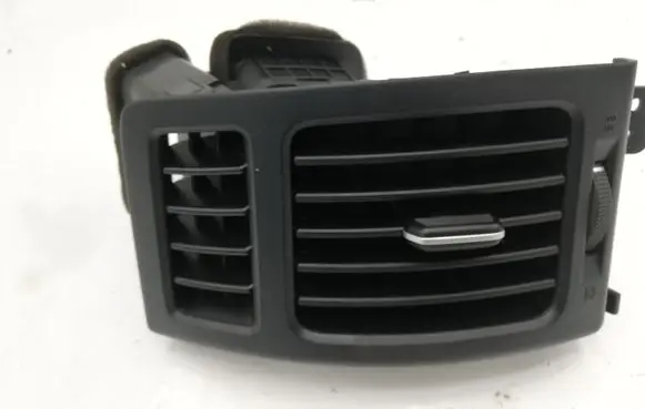 Hyundai ix 55 Dashboard side air vent grill/cover trim SY110103