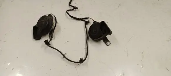 Skoda Octavia Mk3 (5E) Horn signal 6Q0951107