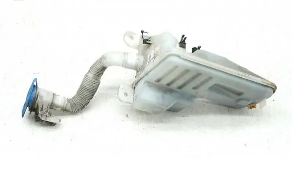 Seat Leon (5F) Windshield washer fluid reservoir/tank 5Q0955448AD