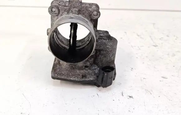 Hyundai ix35 Throttle valve 351002F000