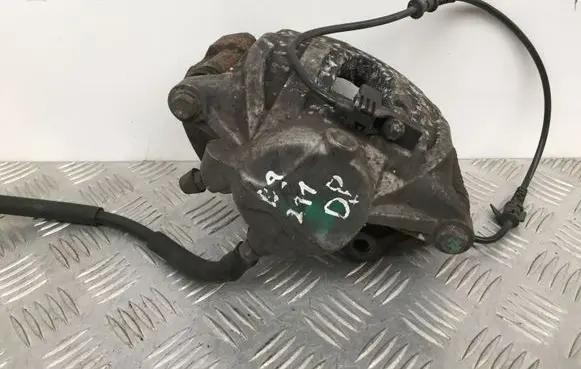 Mercedes-Benz E W211 Front brake caliper