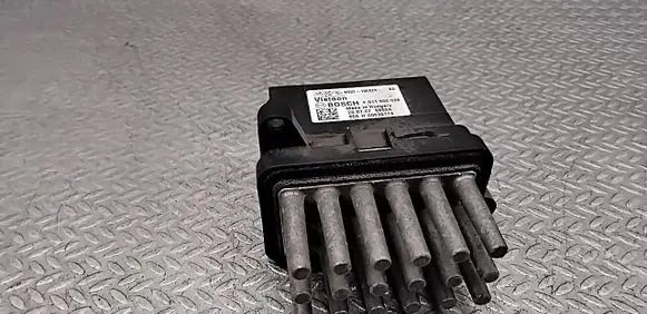 Ford Mondeo MK IV Heater blower motor/fan resistor 6G9T19E624 F011500028 00639174