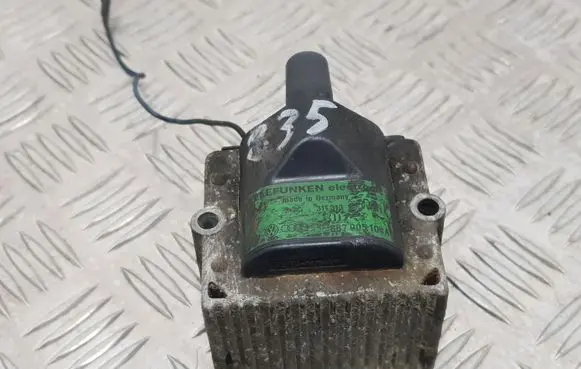 Volkswagen Sharan High voltage ignition coil 867905104A